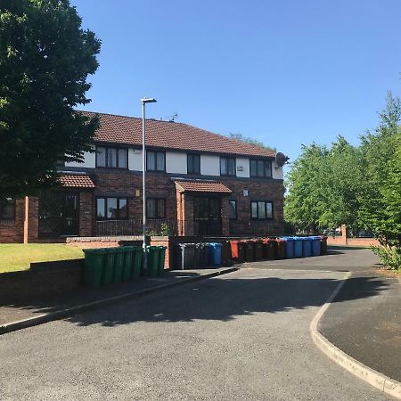 Flat 9A Badby Close Apartment Manchester Exterior photo